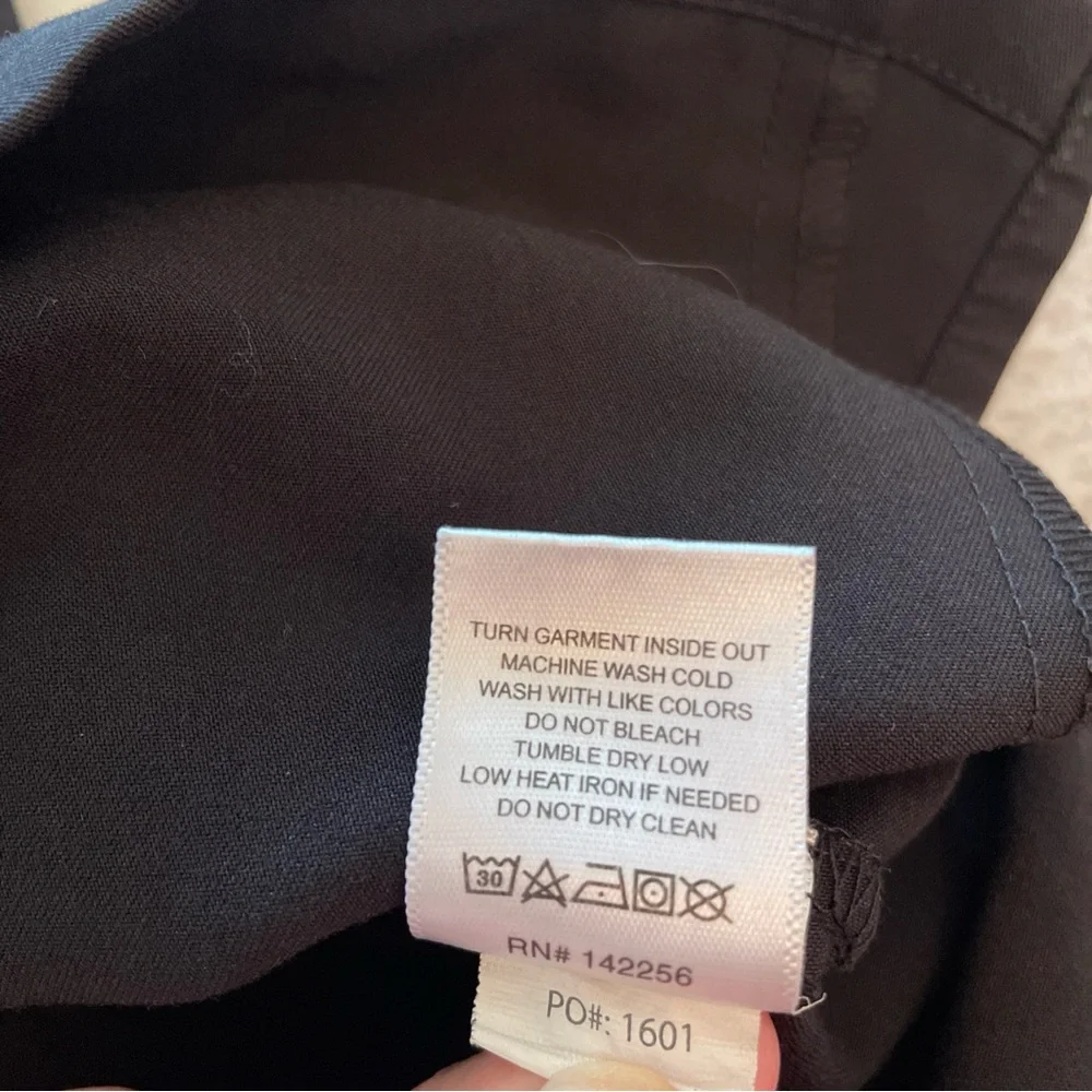 FIGS Black Scrub Set Small Casma Top/Small Kade Cargo Bottoms Pants Women’s - Picture 8 of 16